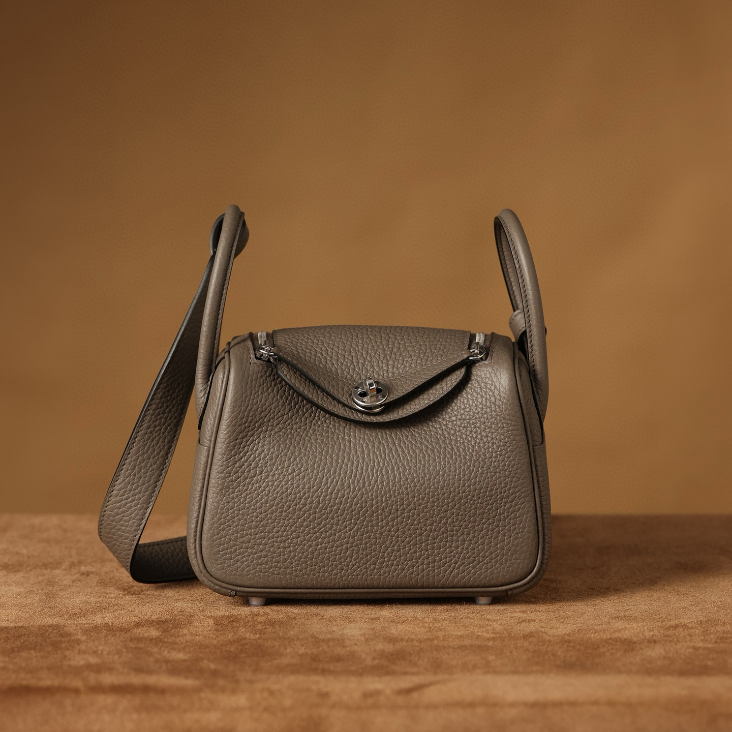 Hermes Lindy 19｜錫器灰TC皮｜銀扣