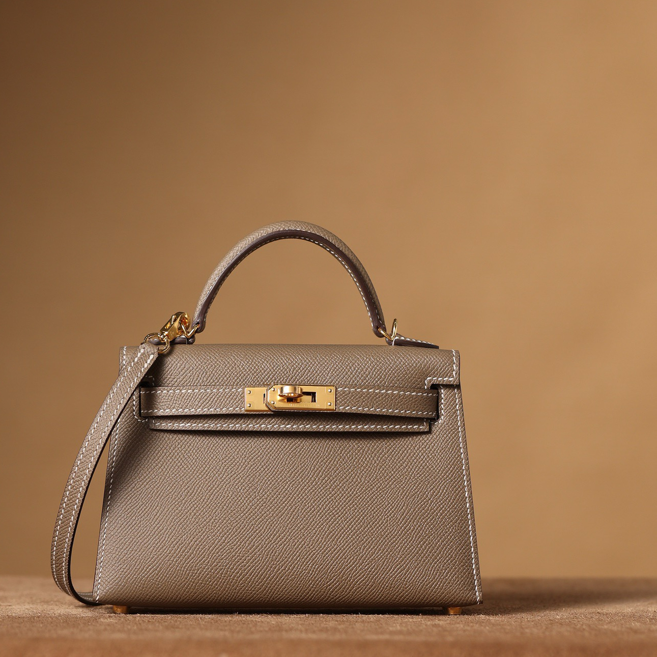 Hermès Kelly Mini 19｜大象灰色Epsom｜金扣