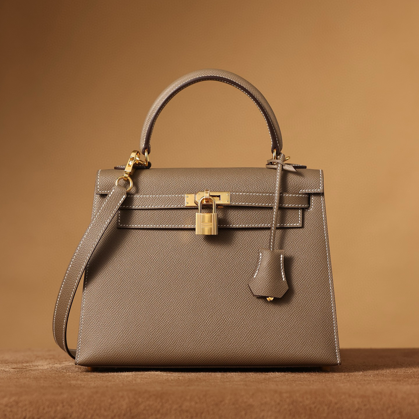 Hermès Kelly 25｜大象灰色Epsom｜金扣