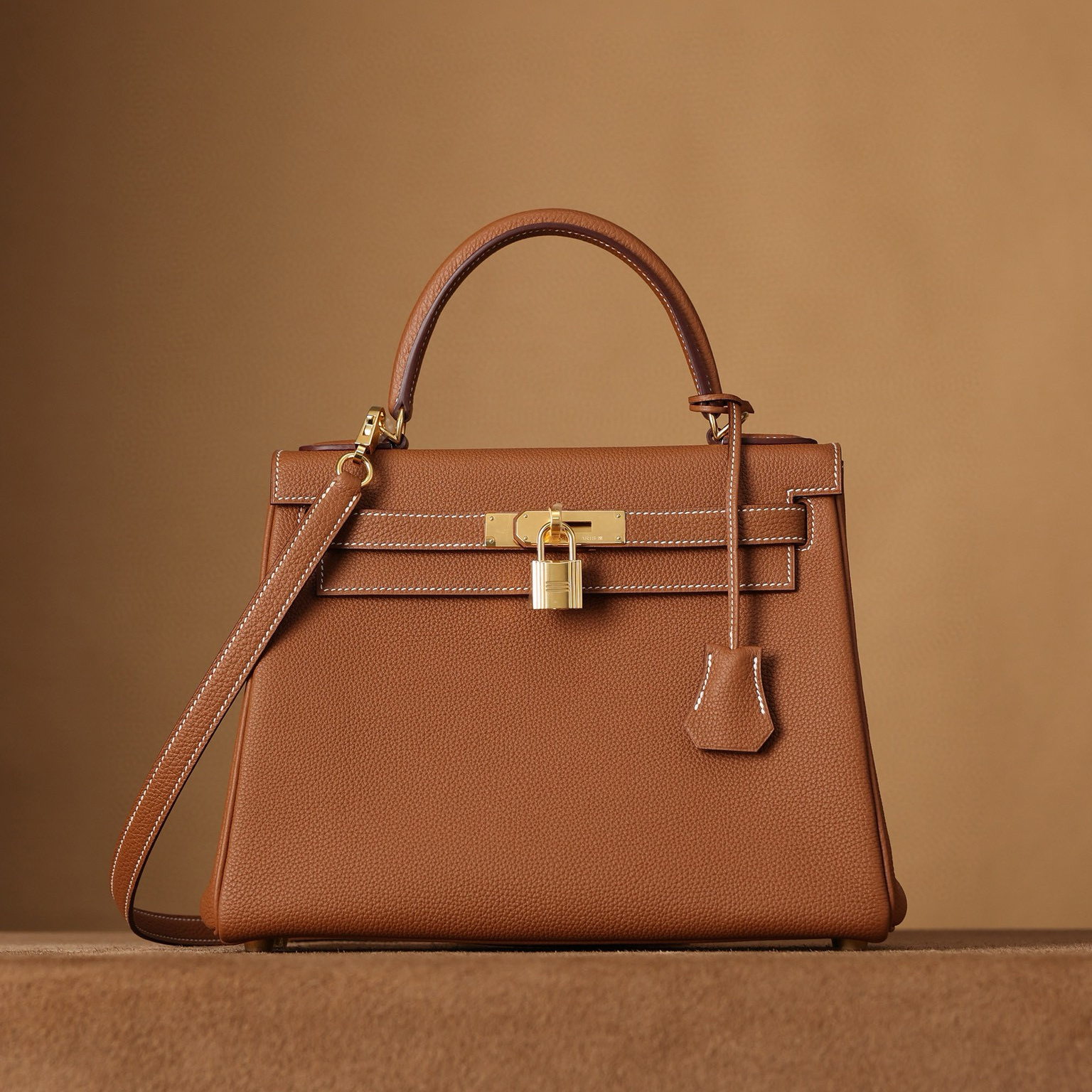 Hermès Kelly 28 ｜金棕色Togo｜金扣
