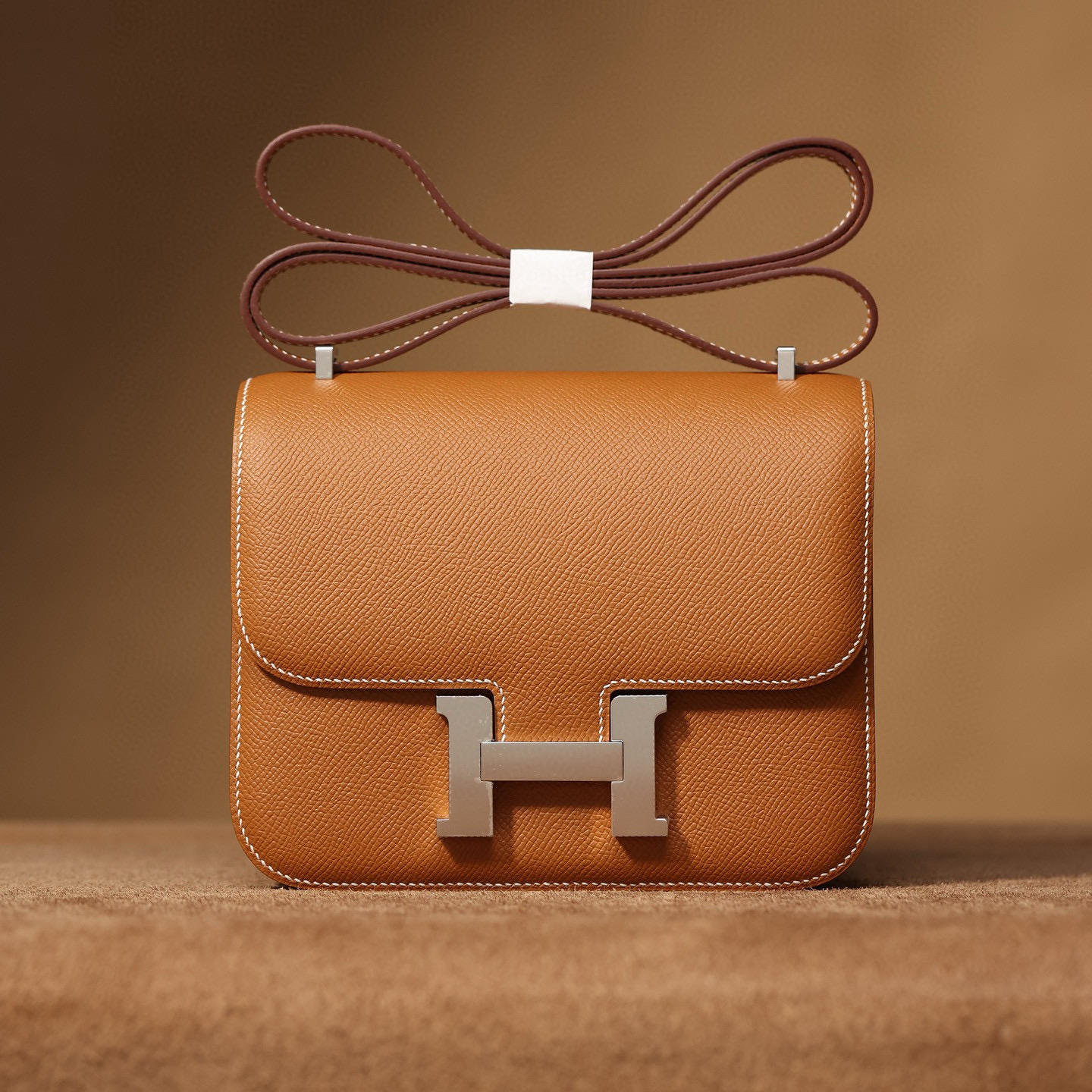 Hermès Constance 19 ｜金棕色Epsom｜银扣