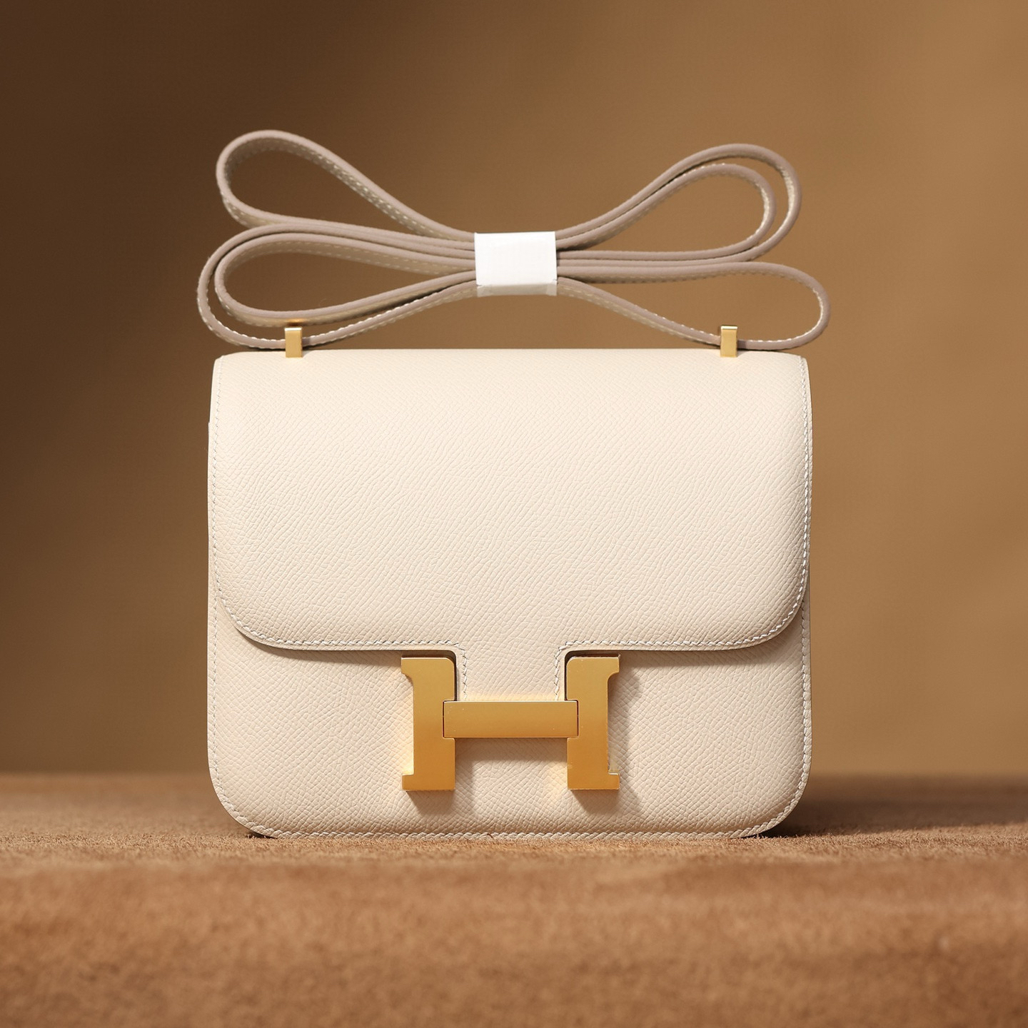 Hermès Constance 19｜ 奶昔白Epsom｜金扣