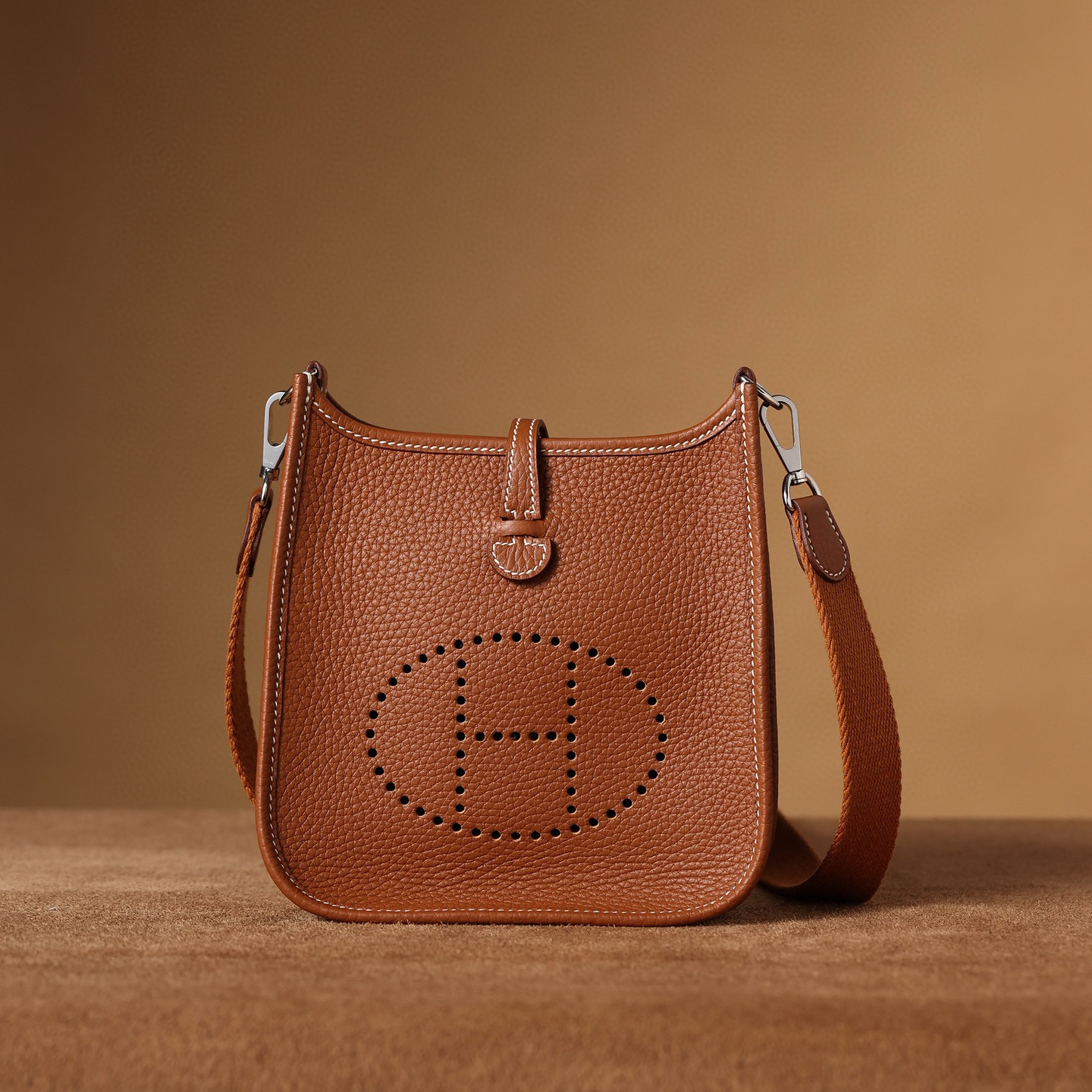 Hermès Evelyne 16 ｜金棕色TC｜銀扣