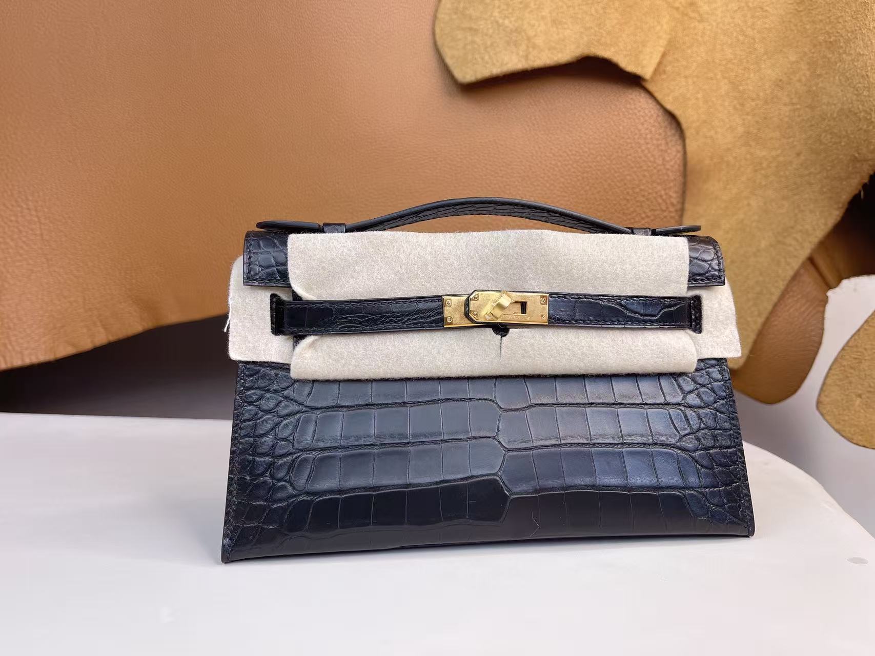 Hermès Kelly II ｜黑色霧面鱷魚皮｜金扣