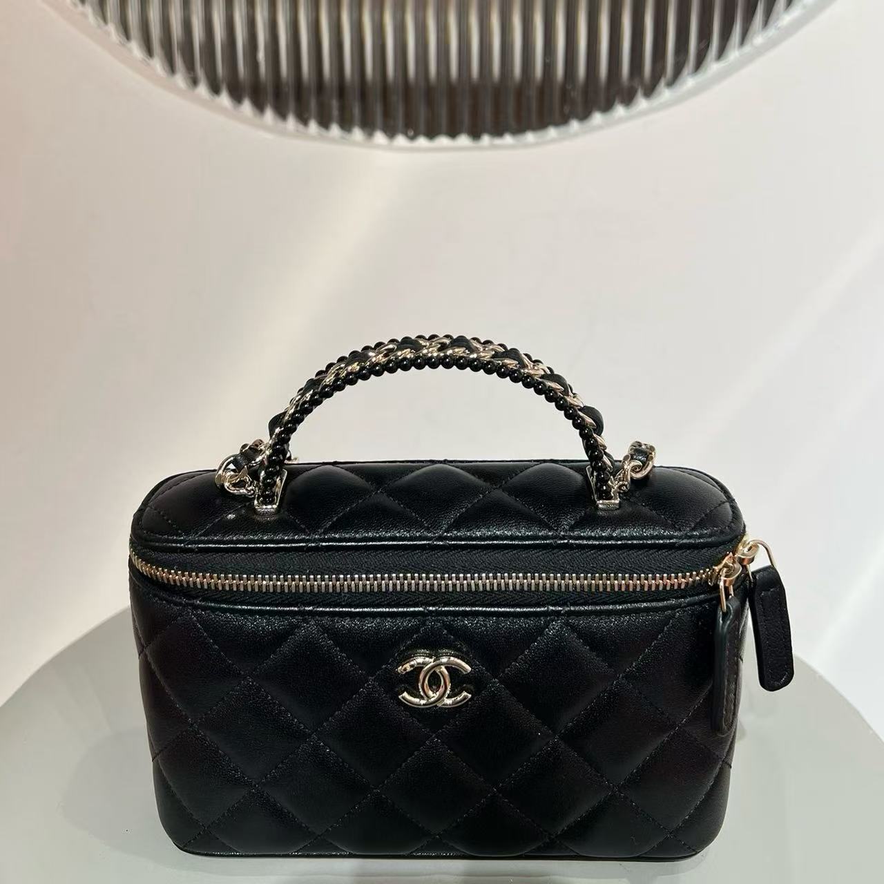Chanel 25C Box Bag 黑色 金色手柄