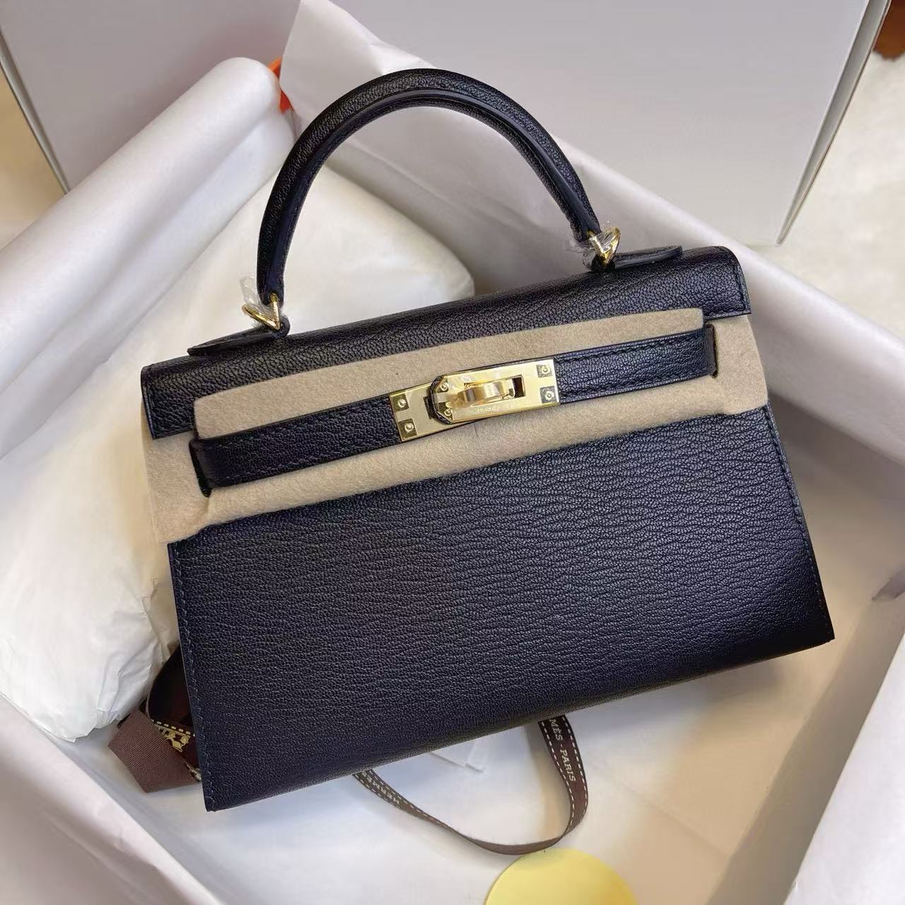 Hermès Kelly ｜黑色Togo ｜金扣