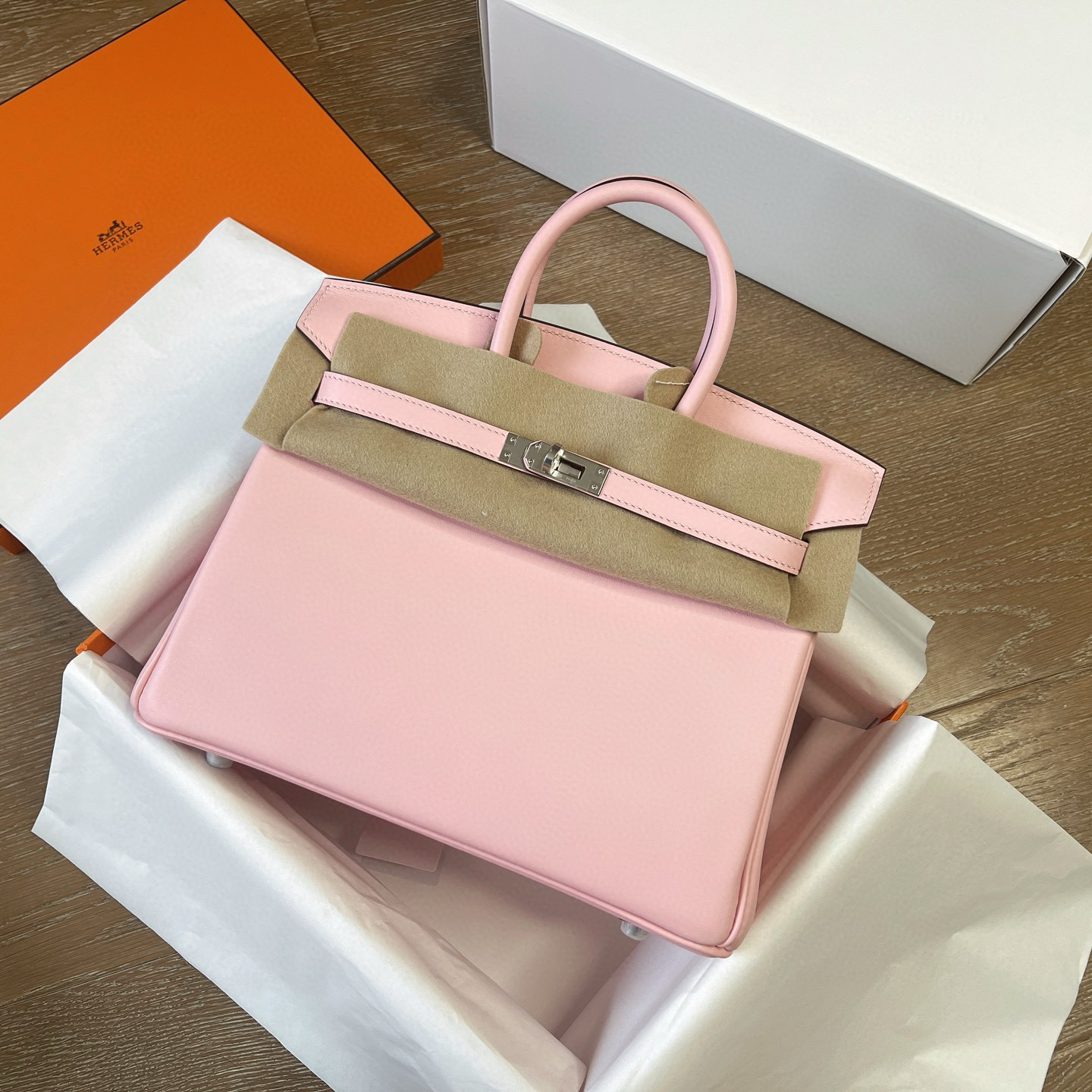 Hermès Birkin 25 ｜櫻花粉Swift｜銀扣