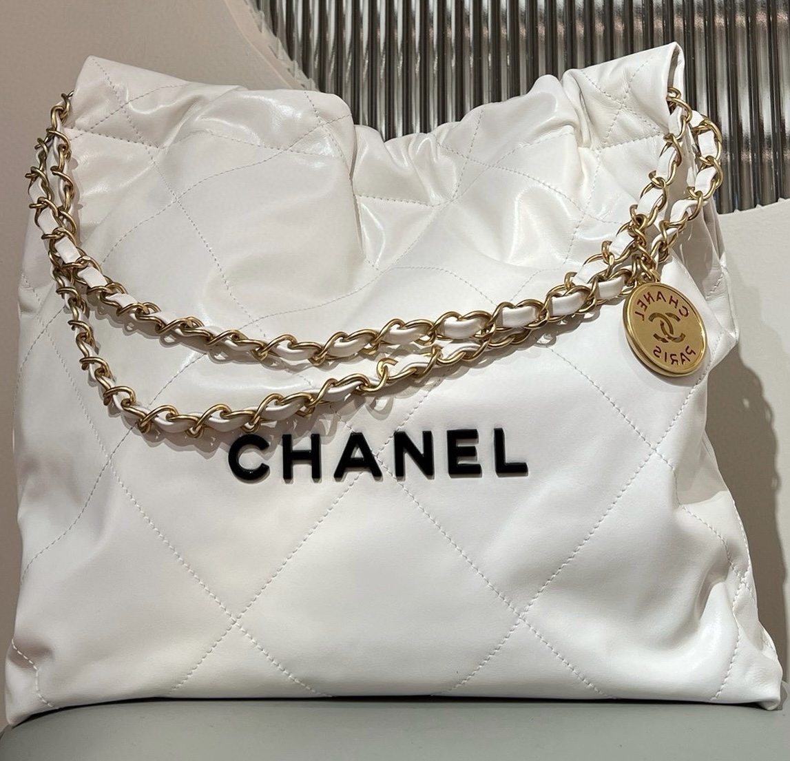 Chanel 22 Bag購物袋 白金小號 黑色LOGO