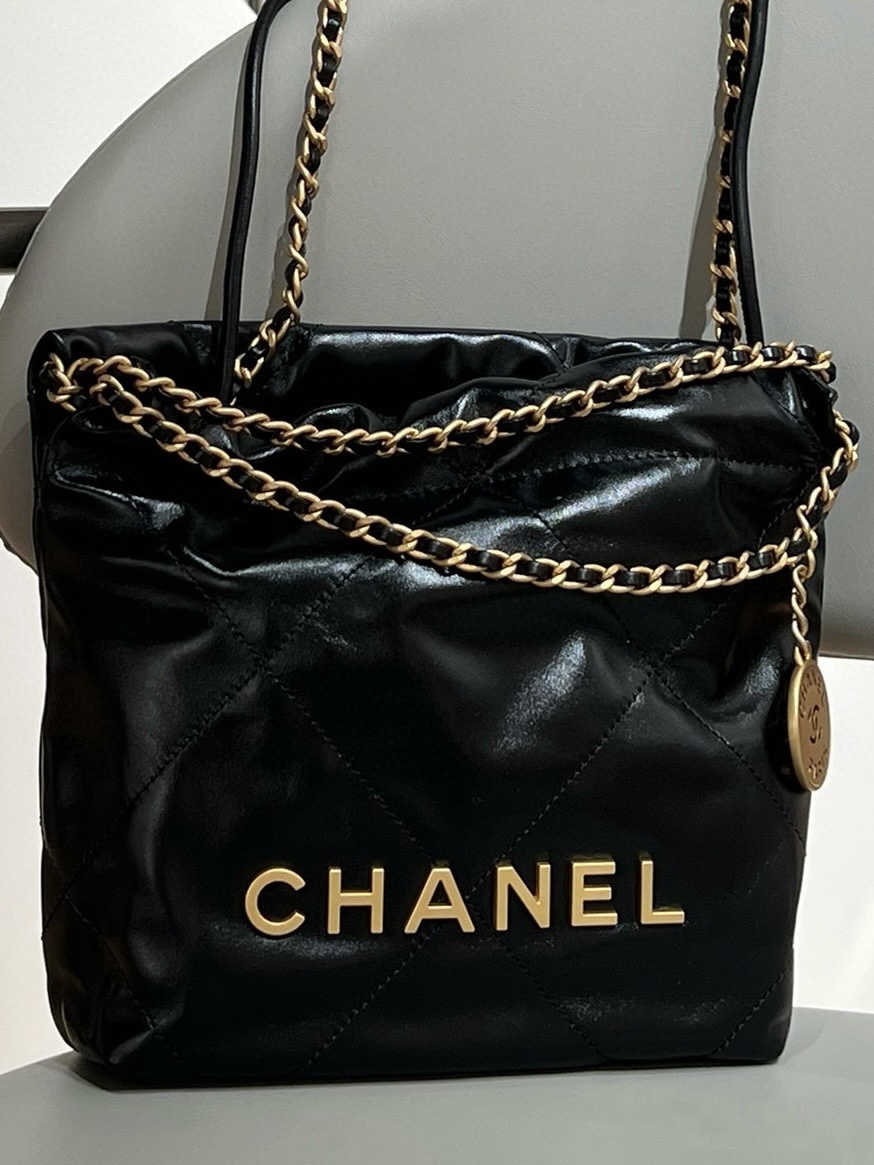 Chanel 22 Bag購物袋 黑金迷你