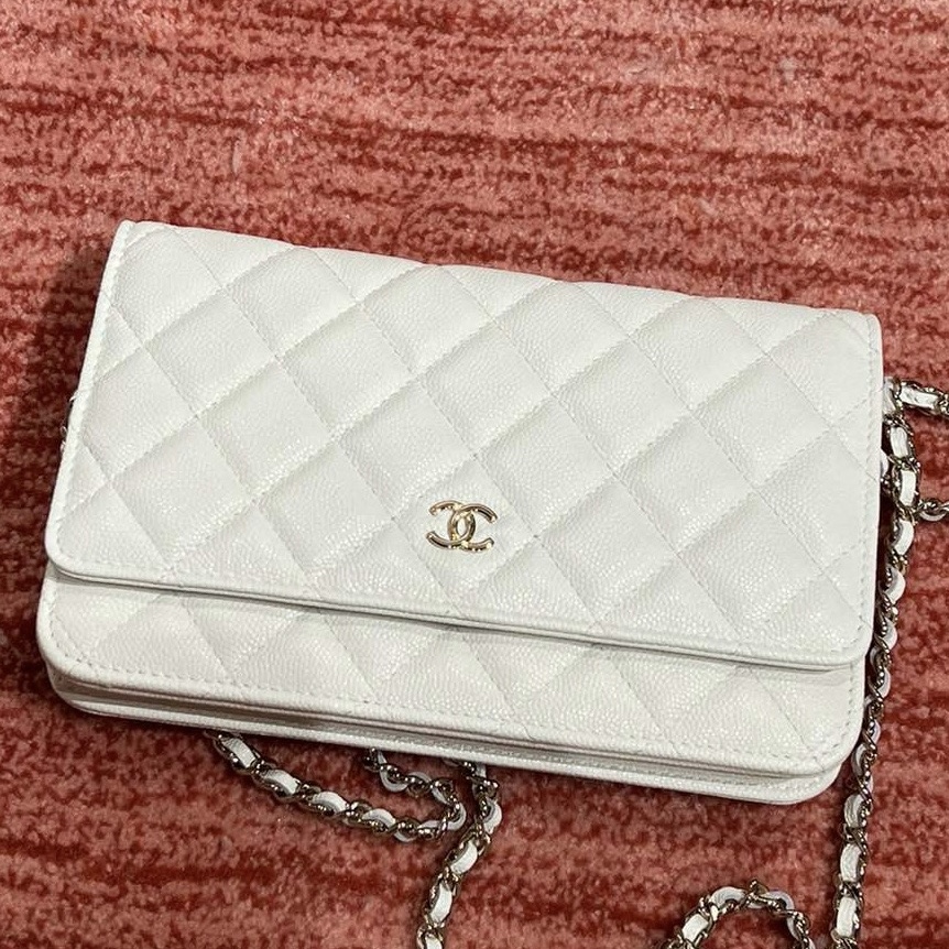 Chanel Classic WOC｜奶昔白 淺金扣